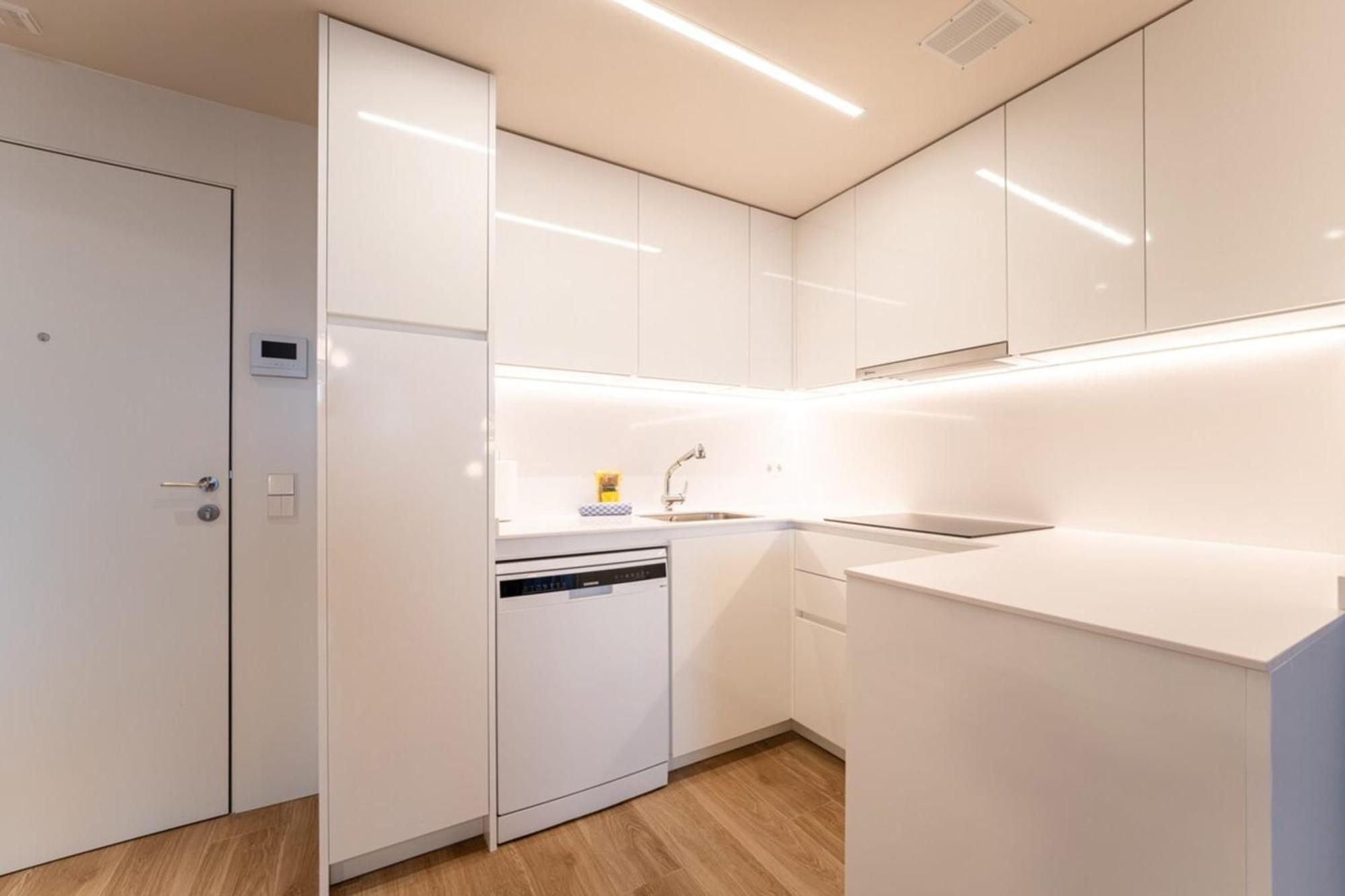 Apartamento Chic 1bd Flat Wsauna & Balcony Tetuan Madrid!