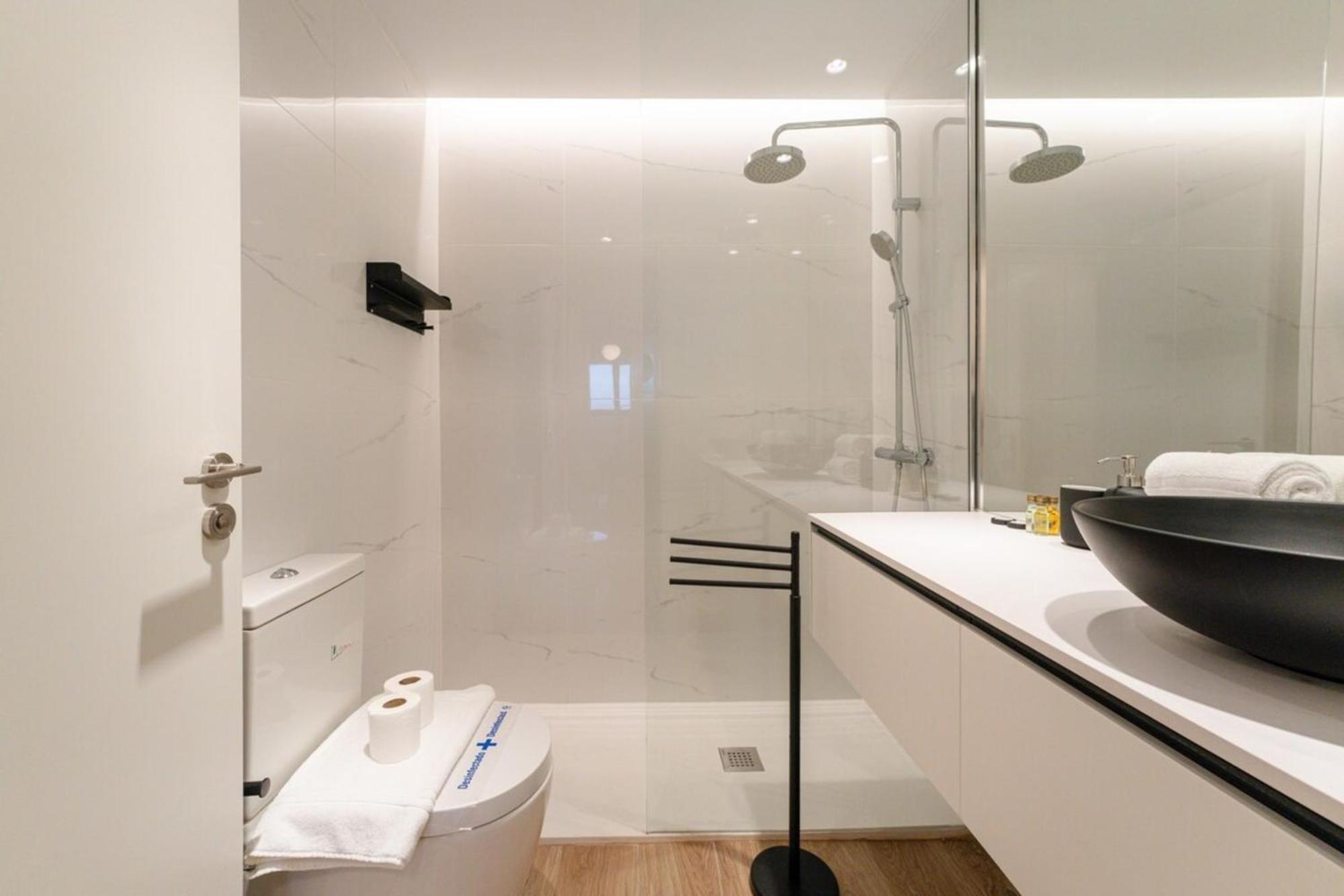 Chic 1bd Flat Wsauna & Balcony Tetuan Madrid! Apartamento *