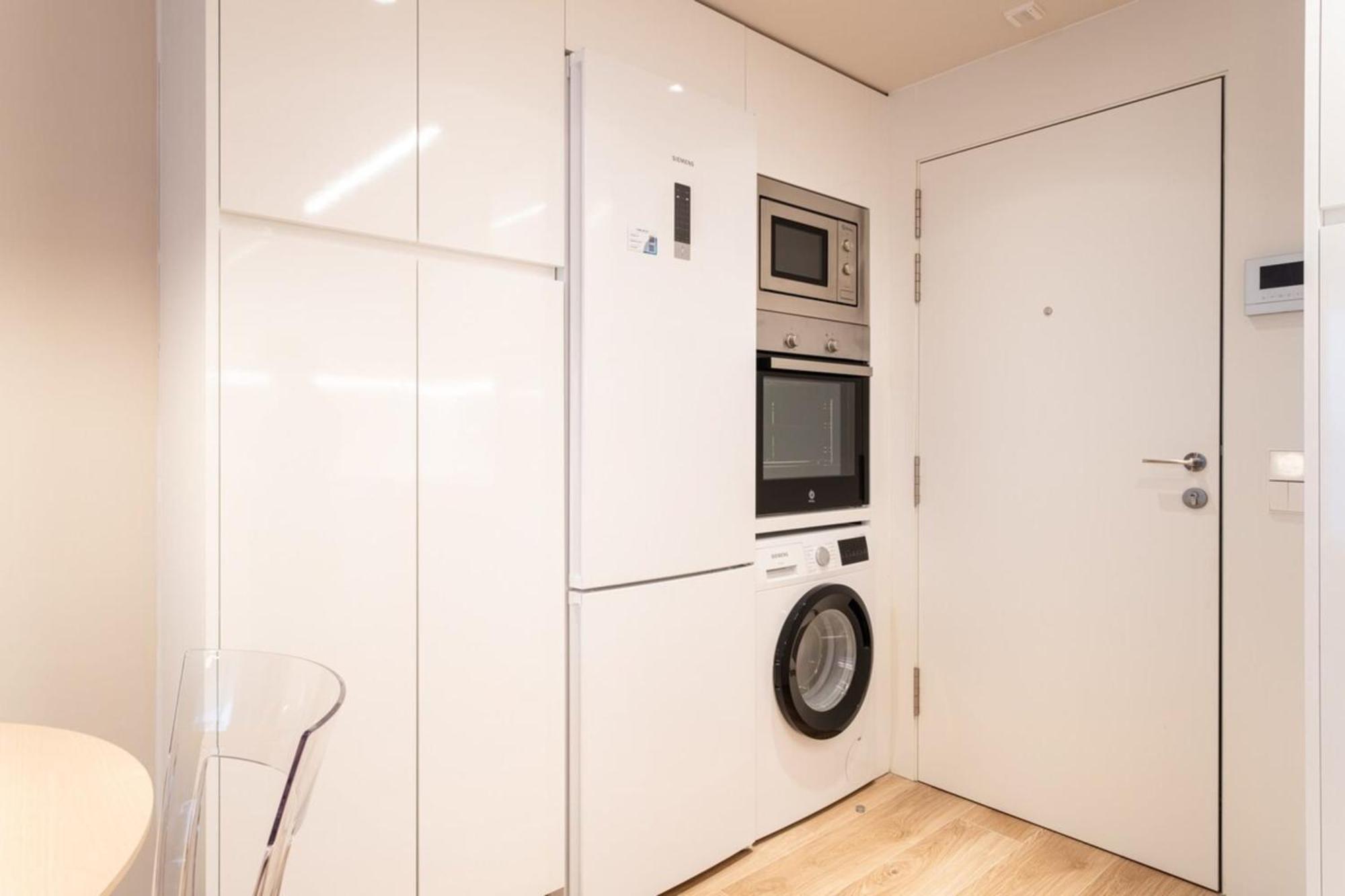 Chic 1bd Flat Wsauna & Balcony Tetuan Madrid!
