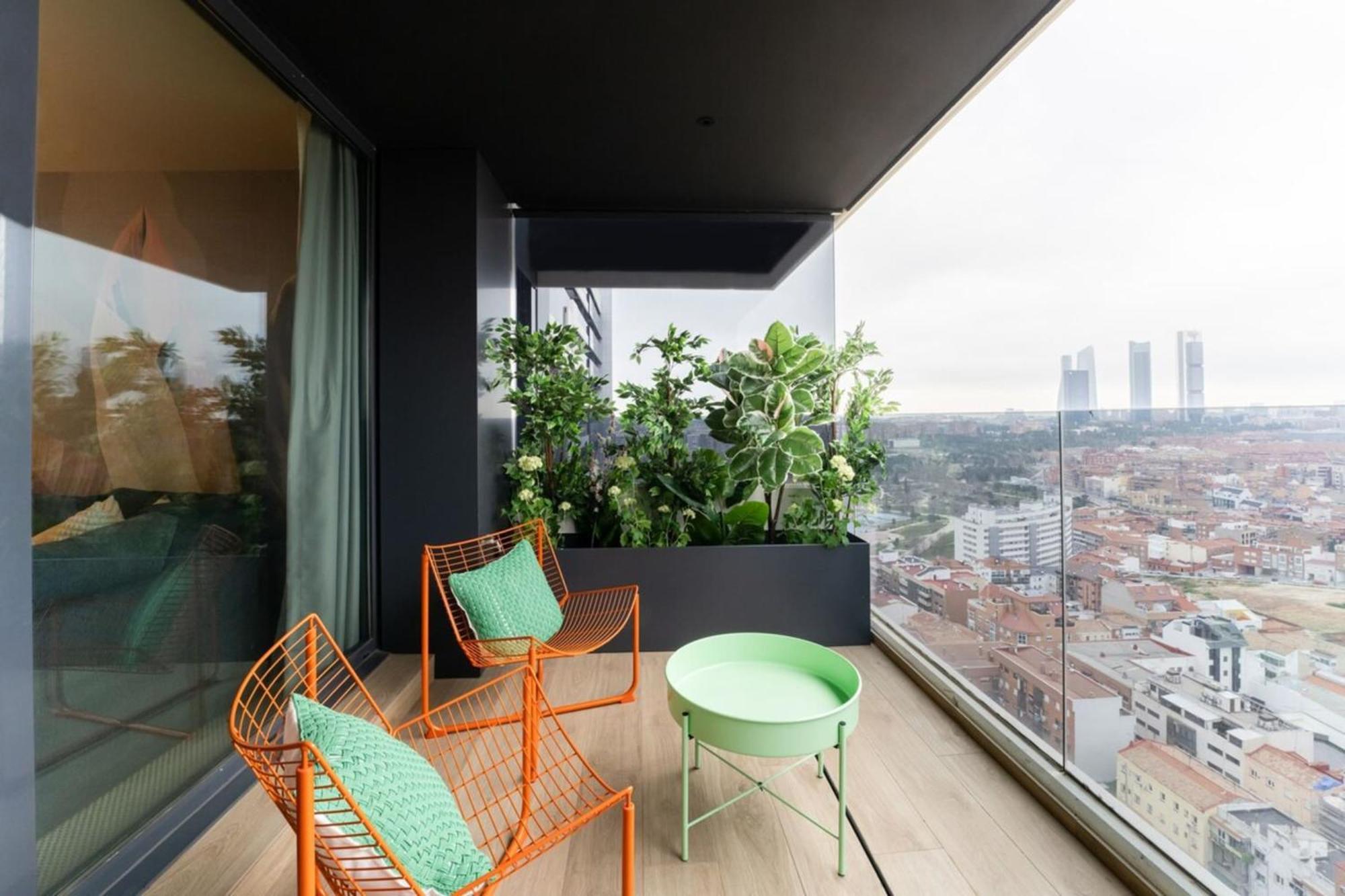 Chic 1bd Flat Wsauna & Balcony Tetuan Madrid! * Madrid