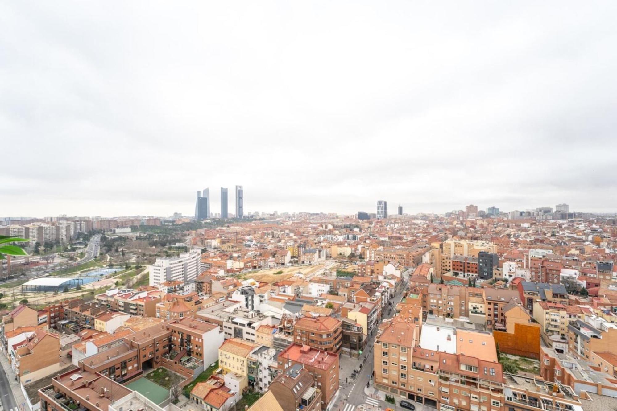 Chic 1bd Flat Wsauna & Balcony Tetuan Madrid! Apartamento *