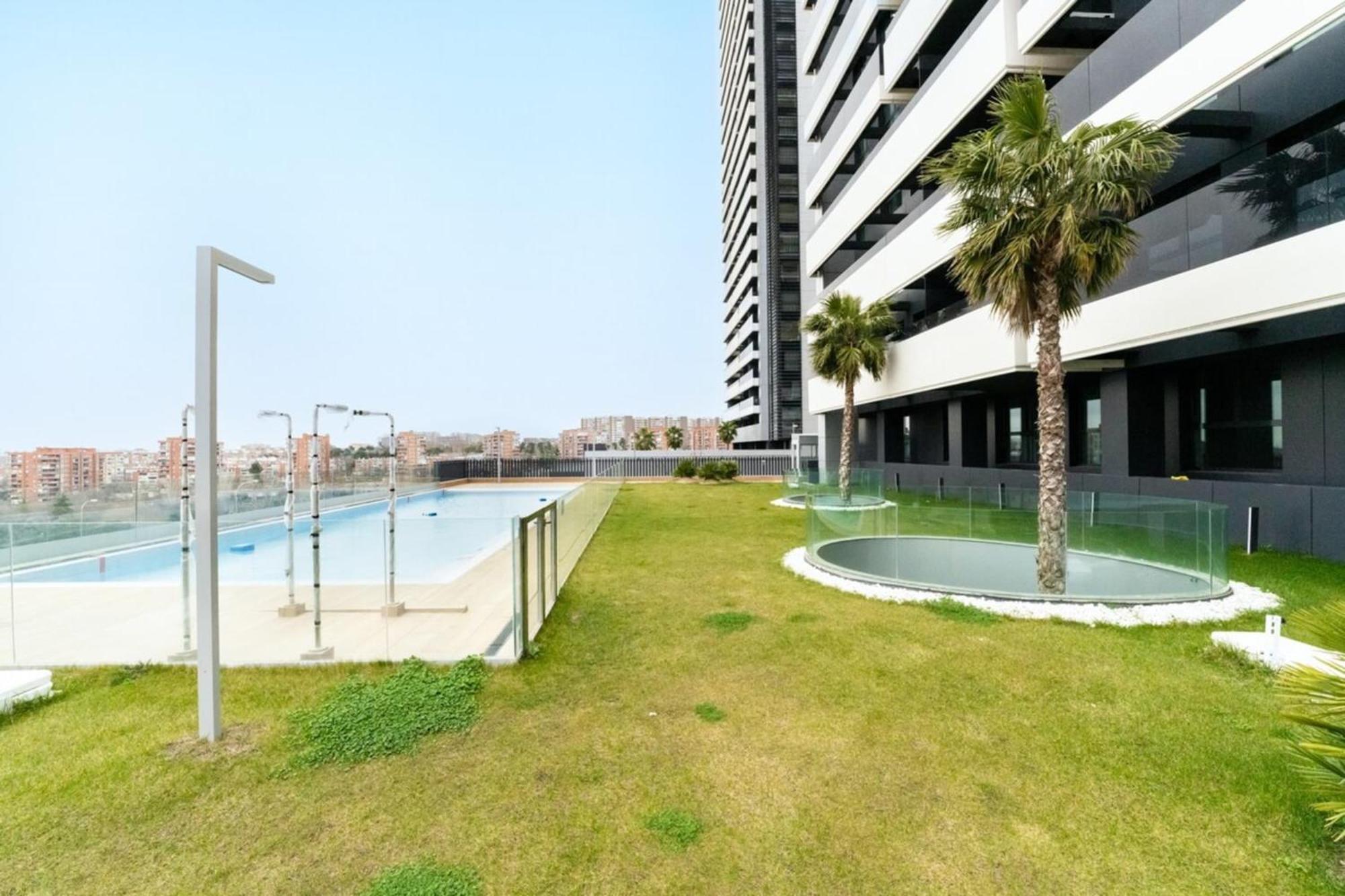 Chic 1bd Flat Wsauna & Balcony Tetuan Madrid! Apartamento