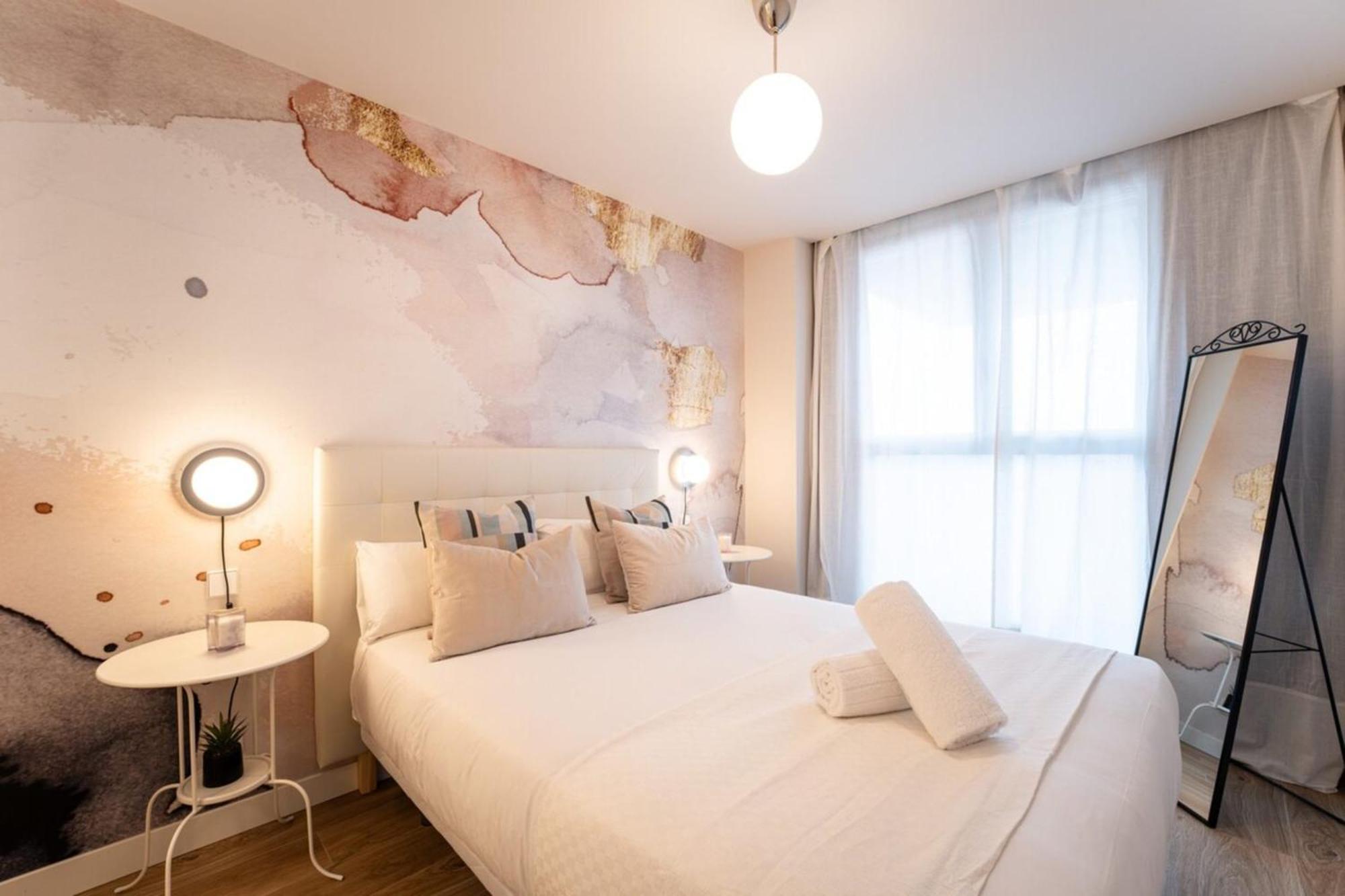Chic 1bd Flat Wsauna & Balcony Tetuan Madrid!